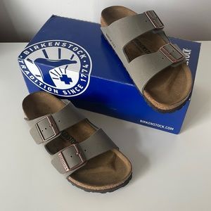New with Box Birkenstock Arizona Stone Regular 37 EU  /6-6.5 USA